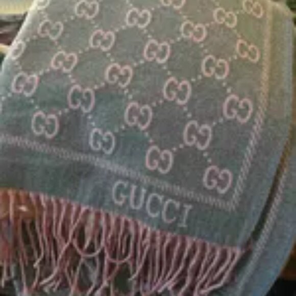 Gucci GG Wool Scarf - Picture 7 of 7